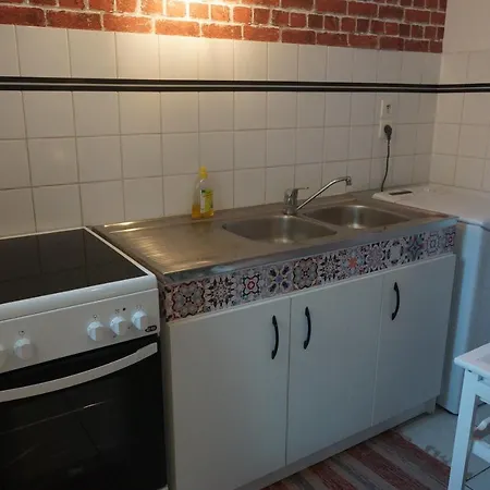 Le Pompidou T2 Pour 2 A 4 Pers Avec Parking Prive & Balcon Place Ney Apartmán