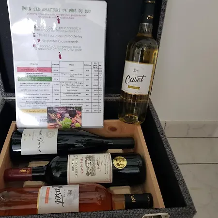 Le Pompidou T2 Pour 2 A 4 Pers Avec Parking Prive & Balcon Place Ney アンジェ