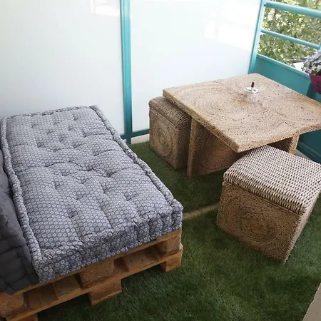 아파트 Le Pompidou T2 Pour 2 A 4 Pers Avec Parking Prive & Balcon Place Ney *