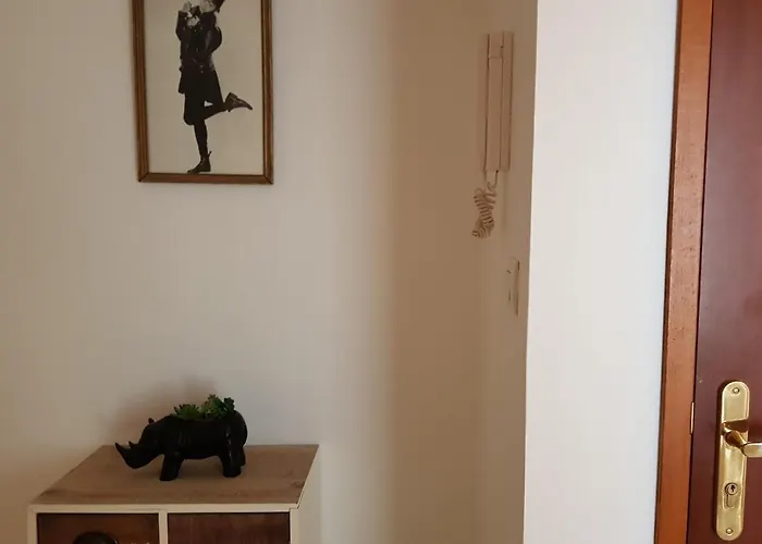 Appartement Le Pompidou T2 Pour 2 à 4 Pers Avec Parking Privé&balcon Place Ney